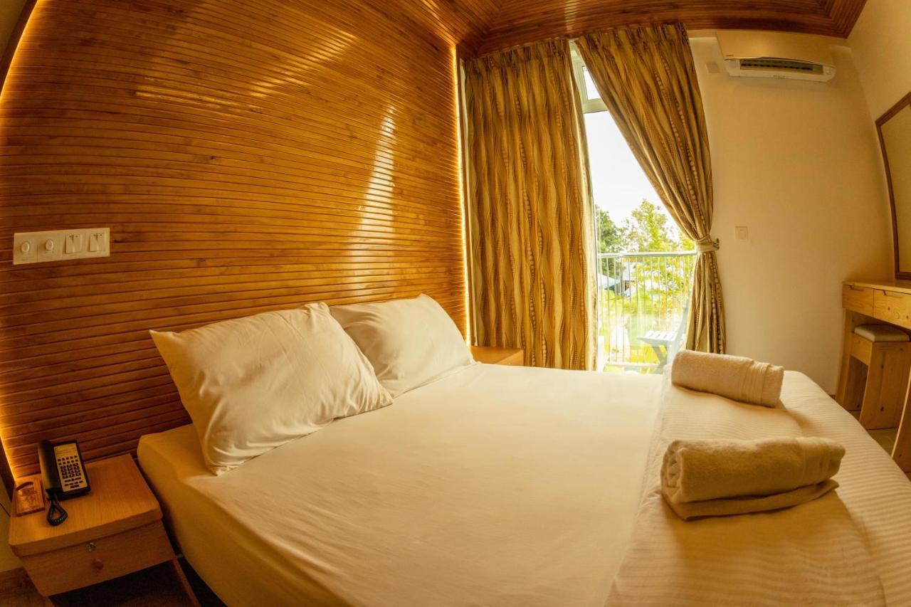 Perla Dhangethi Exterior foto